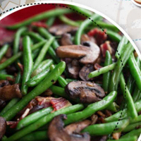 Green-beans-with-mushrooms-and-onions